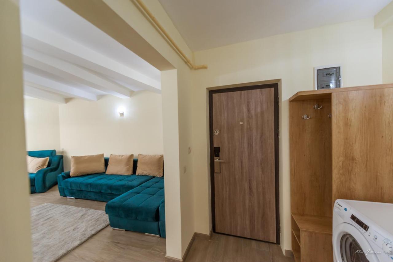 Dany Rent A Home Pitesti Luaran gambar